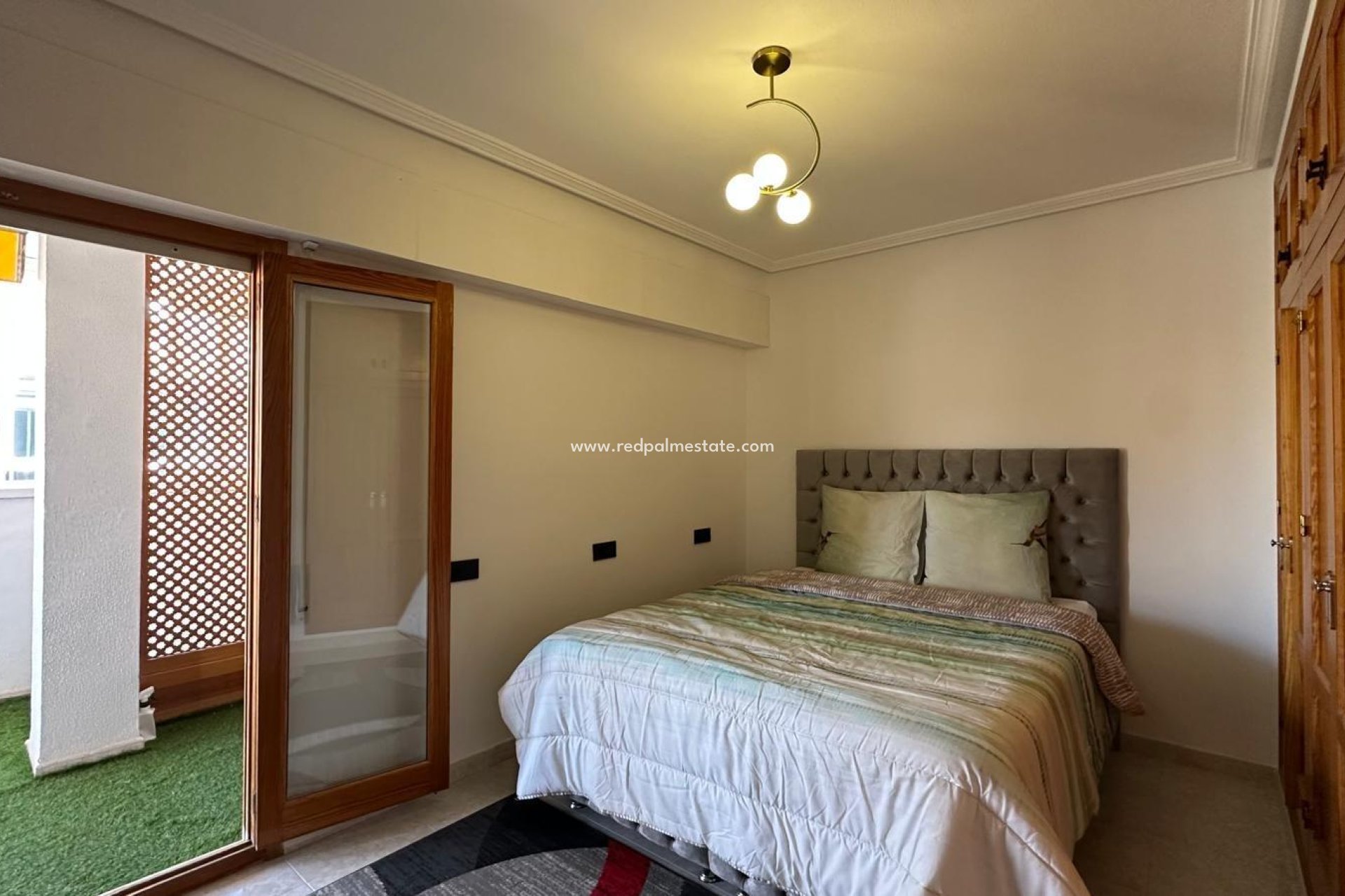 Resale - Apartments -
Torrevieja - Centro Torrevieja