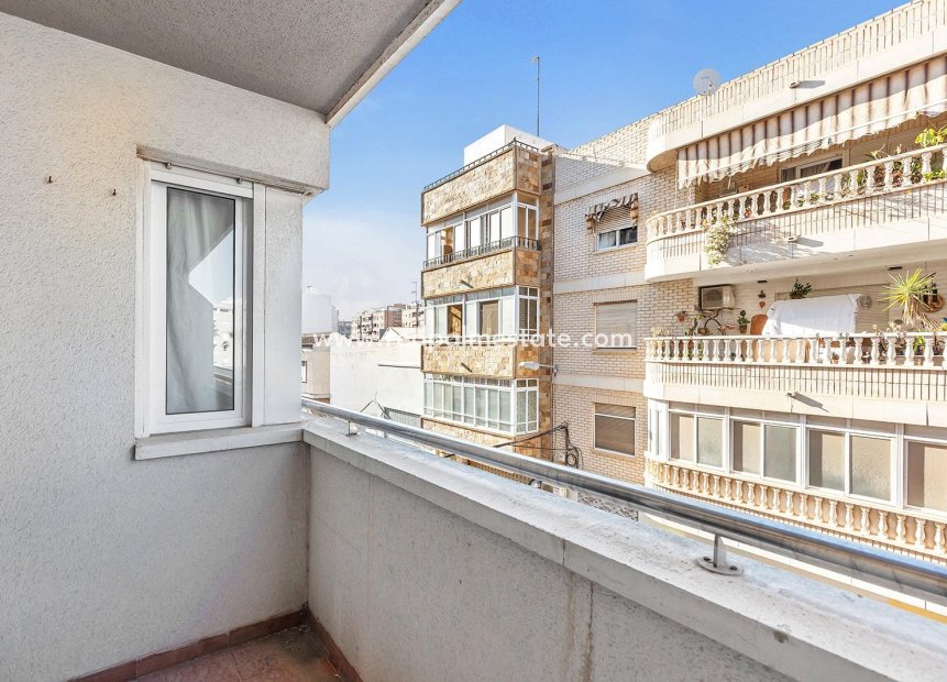 Resale - Apartments -
Torrevieja - Centro Torrevieja