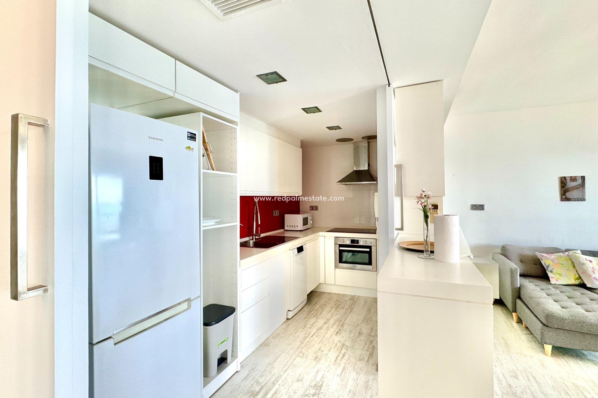 Resale - Apartments -
Torrevieja - Centro Torrevieja