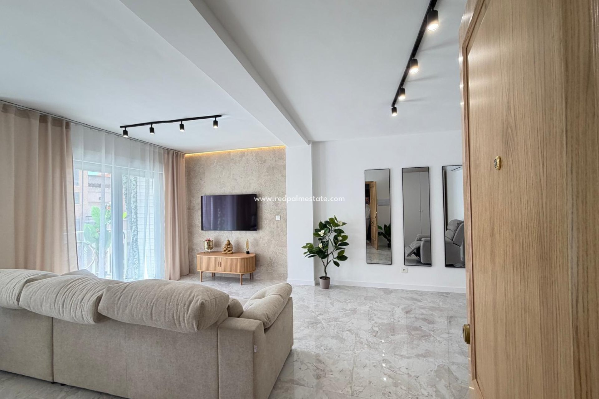 Resale - Apartments -
Torrevieja - Centro Torrevieja