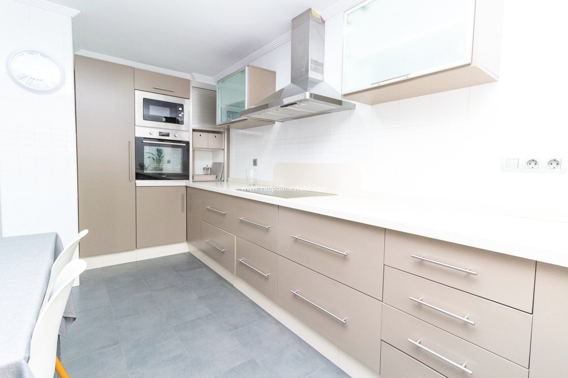 Resale - Apartments -
Torrevieja - Centro Torrevieja