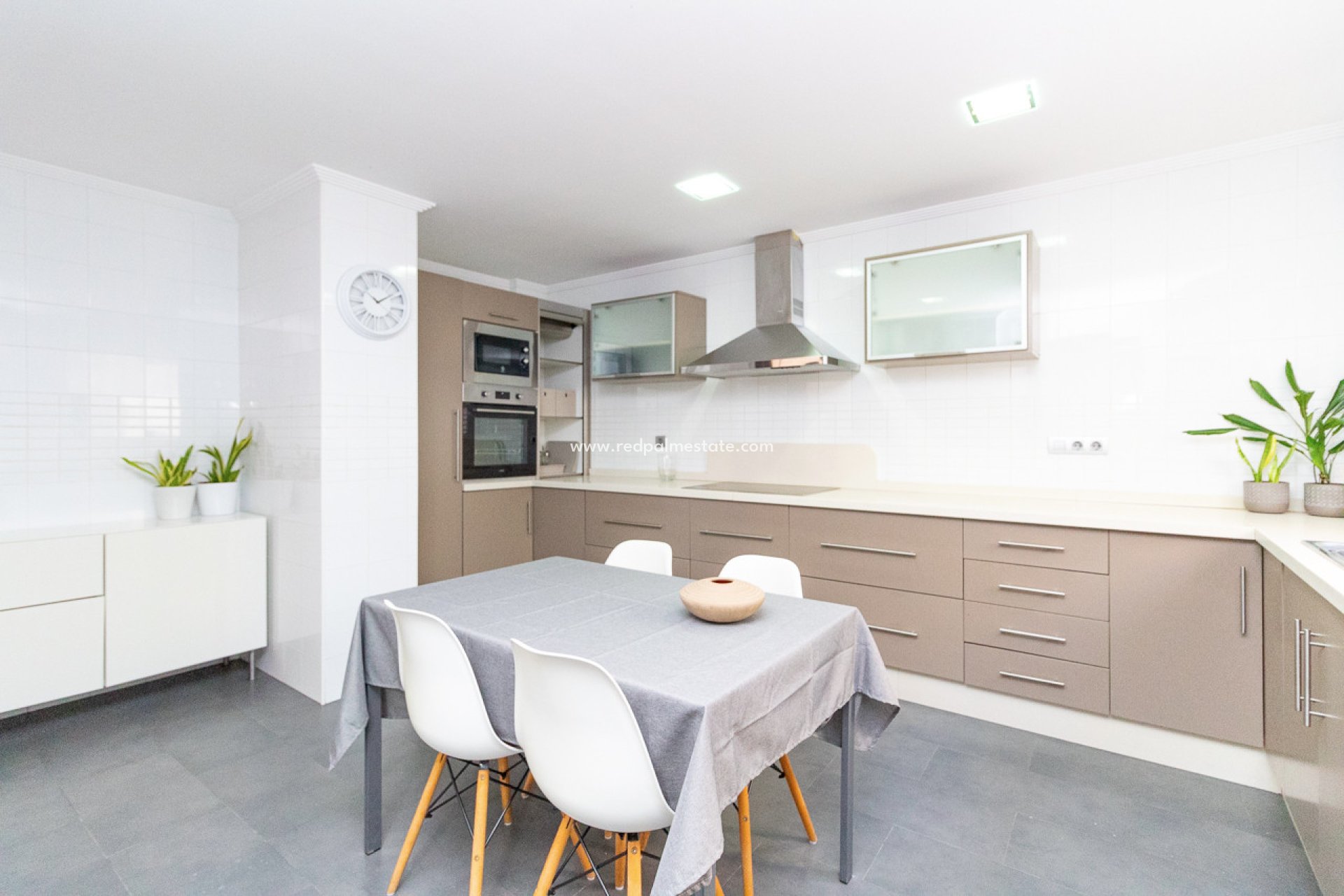 Resale - Apartments -
Torrevieja - Centro Torrevieja