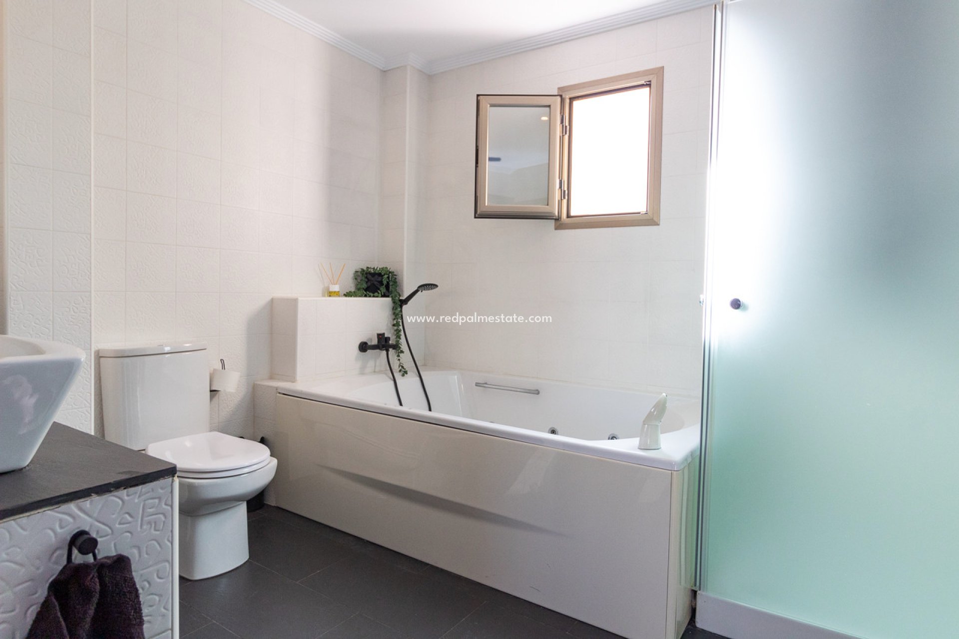 Resale - Apartments -
Torrevieja - Centro Torrevieja