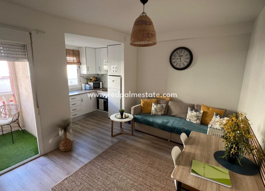 Resale - Apartments -
Torrevieja - Centro Torrevieja