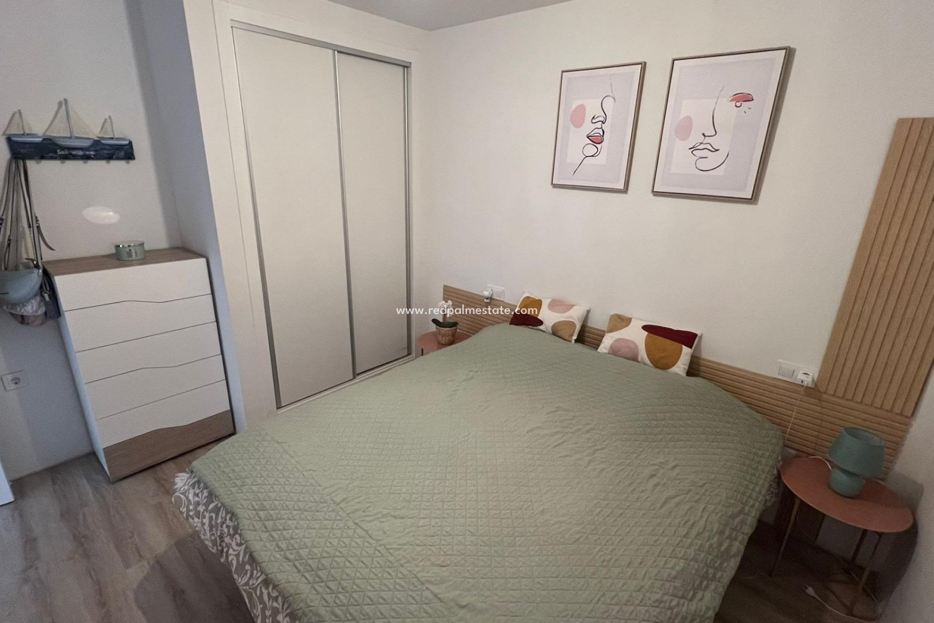 Resale - Apartments -
Torrevieja - Centro Torrevieja