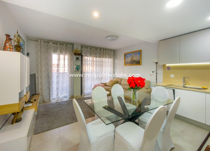 Resale - Apartments -
Torrevieja - Centro Torrevieja