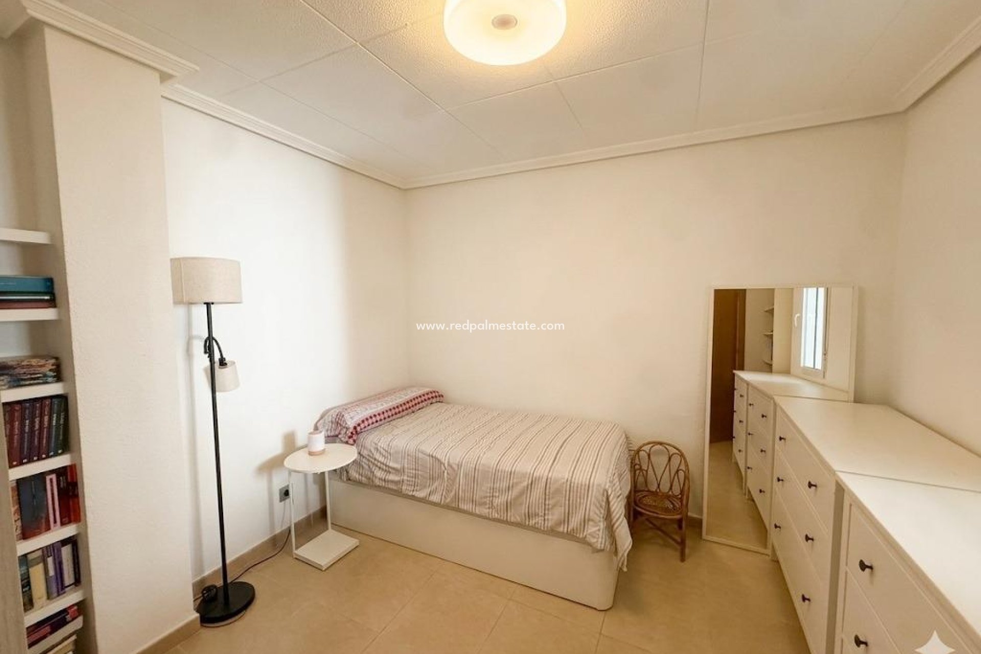 Resale - Apartments -
Torrevieja - Centro Torrevieja