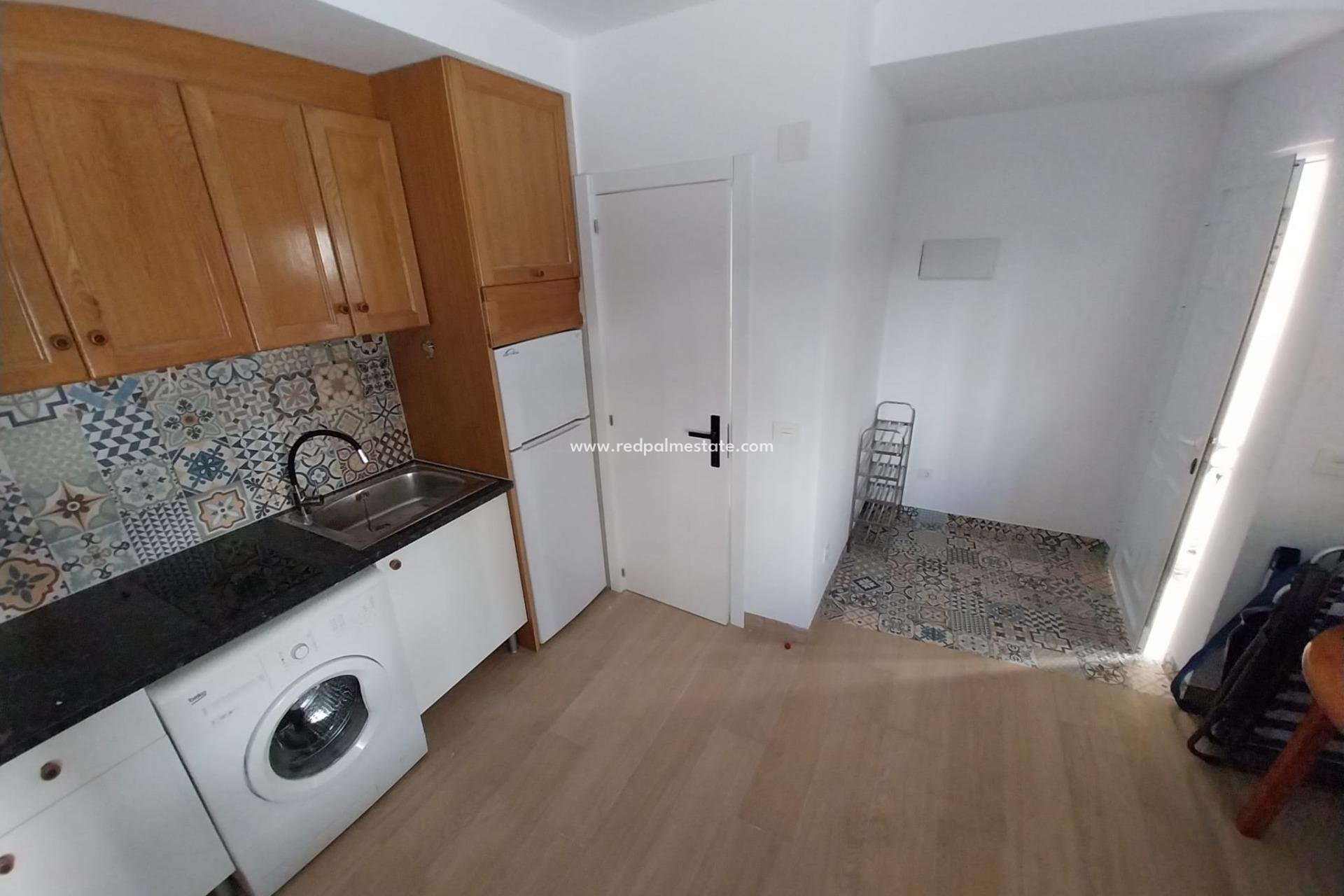 Resale - Apartments -
Torrevieja - Centro Torrevieja