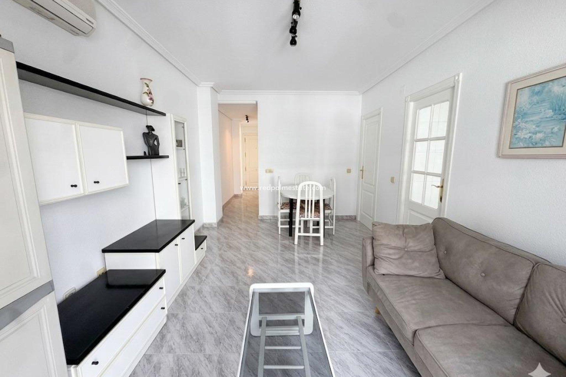 Resale - Apartments -
Torrevieja - Centro Torrevieja