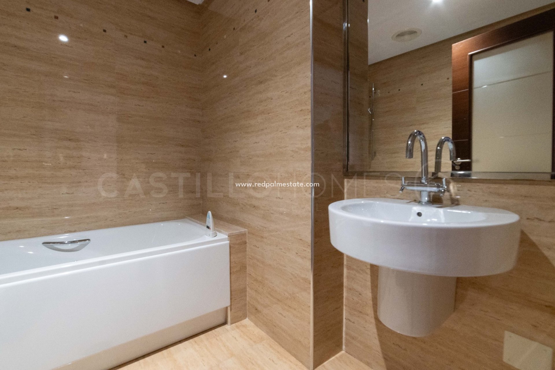 Resale - Apartments -
Torrevieja - Centro