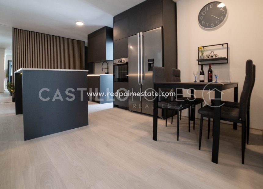 Resale - Apartments -
Torrevieja - Centro