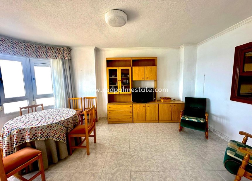 Resale - Apartments -
Torrevieja - Centro