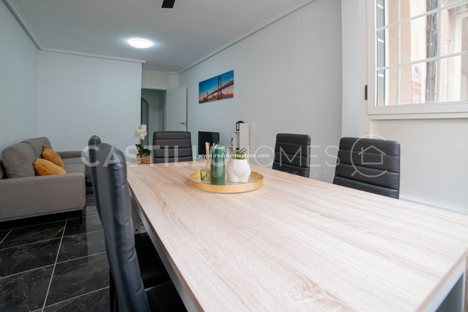 Resale - Apartments -
Torrevieja - Centro