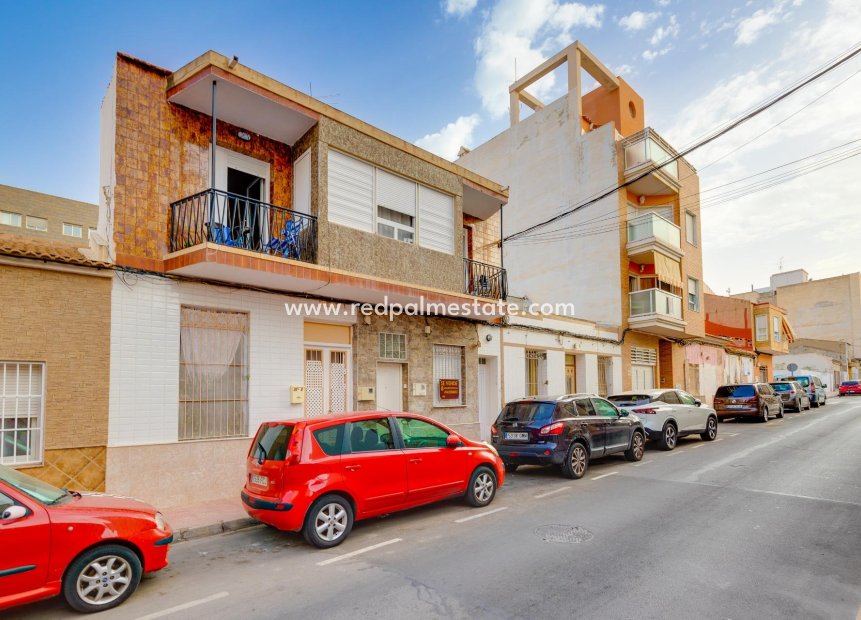 Resale - Apartments -
Torrevieja - Centro