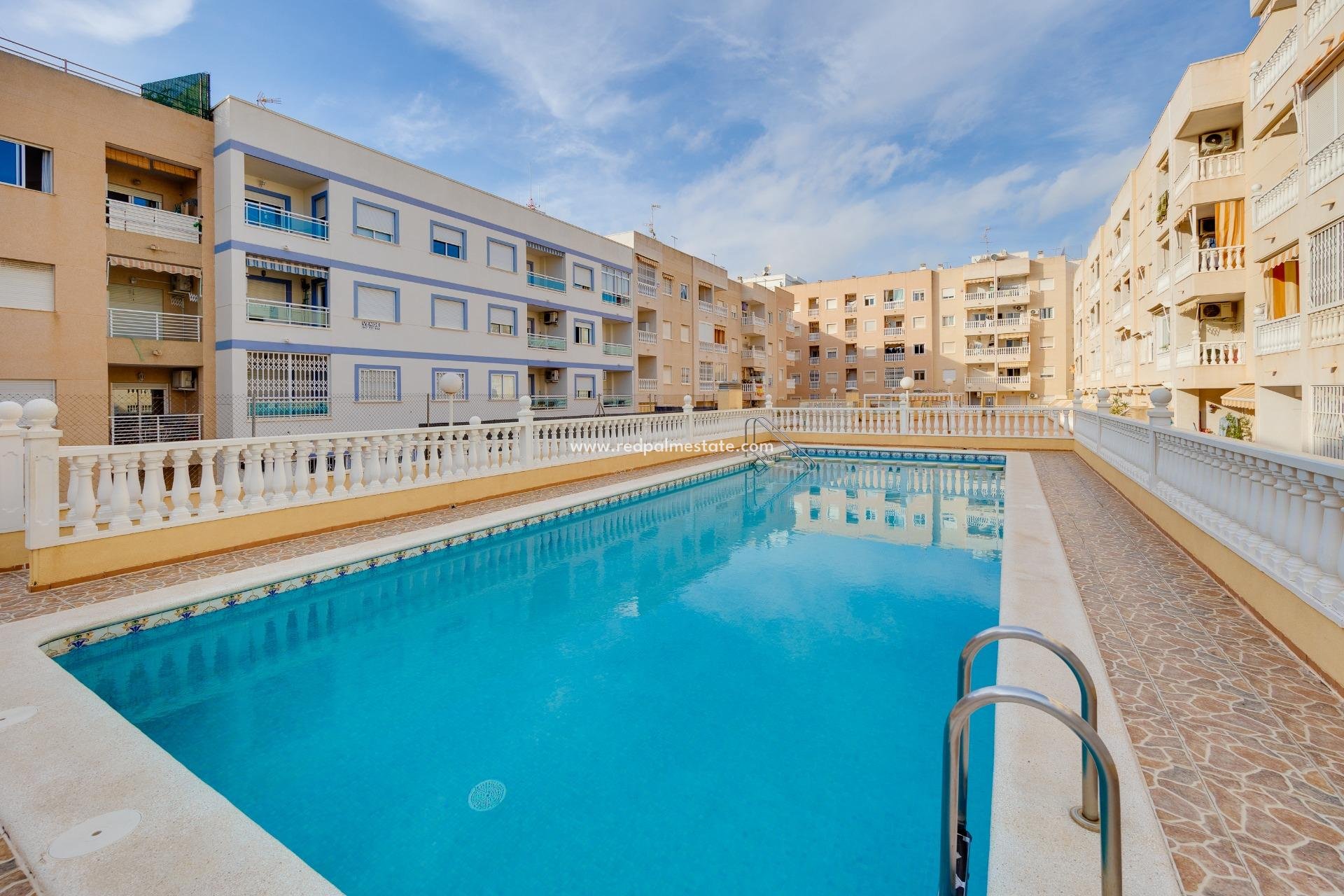 Resale - Apartments -
Torrevieja - Centro