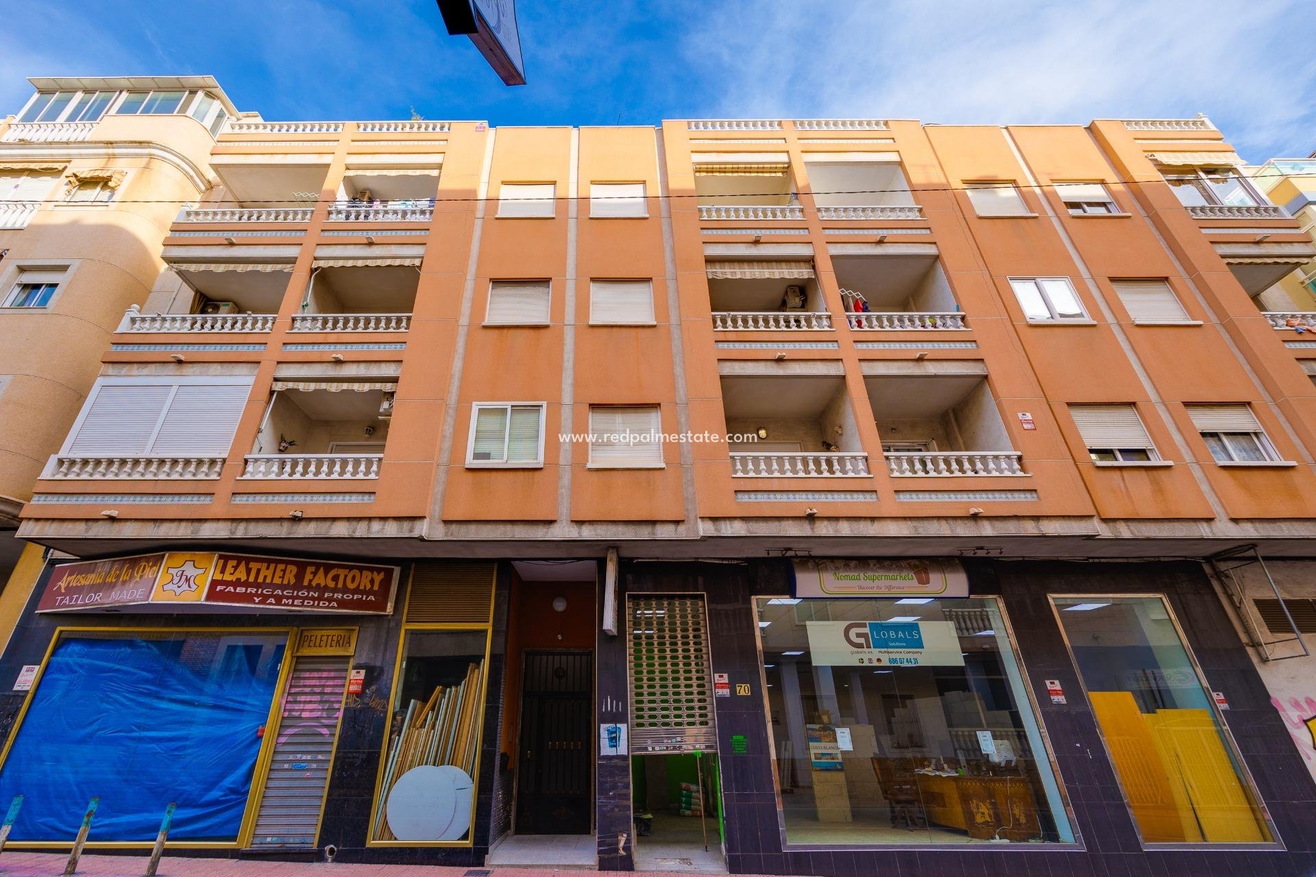 Resale - Apartments -
Torrevieja - Centro