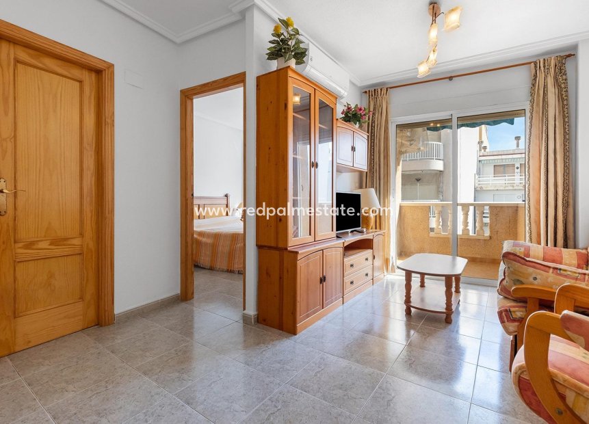 Resale - Apartments -
Torrevieja - Centro