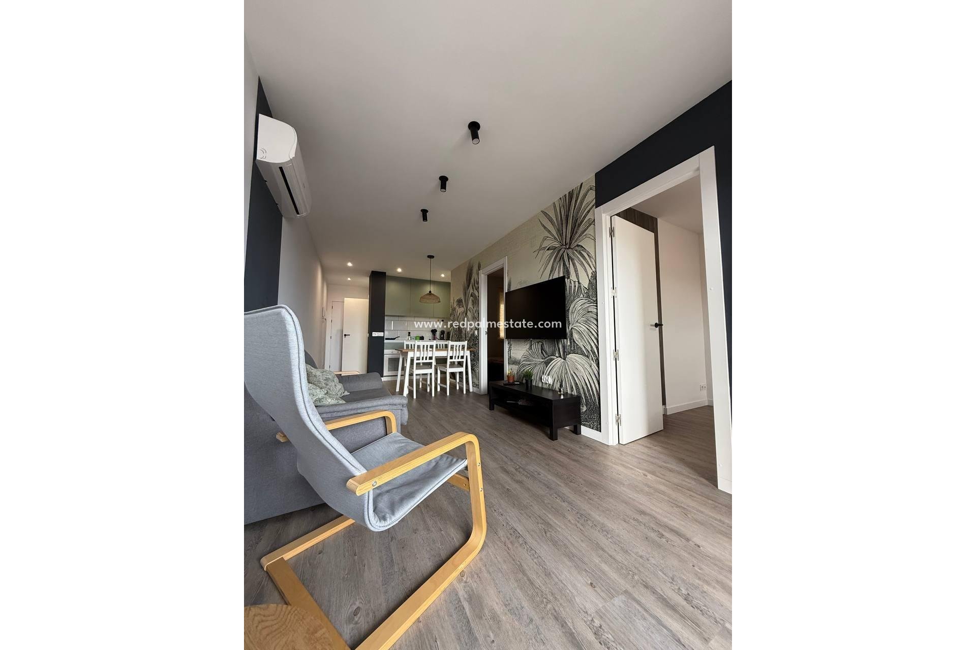 Resale - Apartments -
Torrevieja - Centro