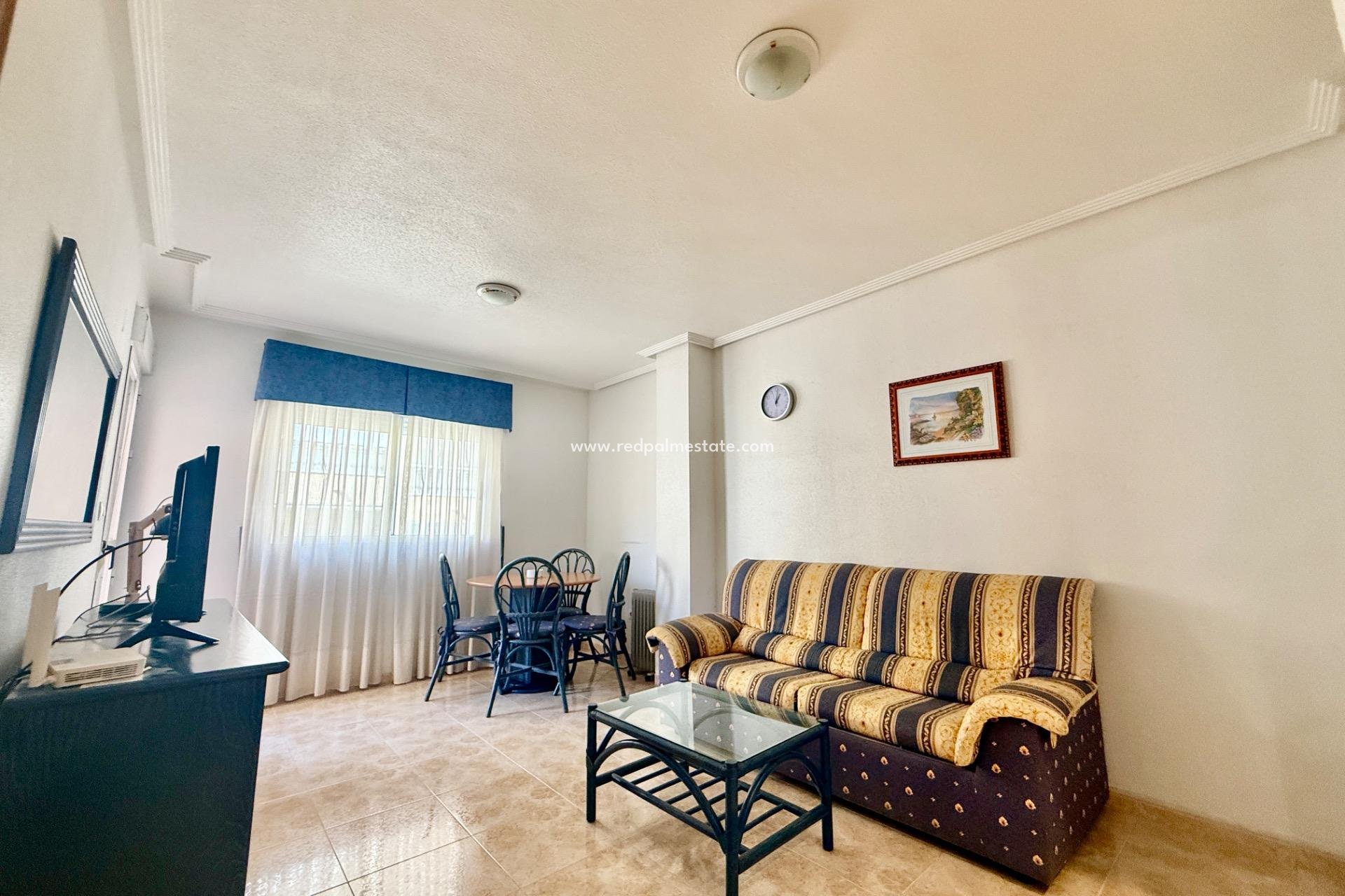 Resale - Apartments -
Torrevieja - Centro
