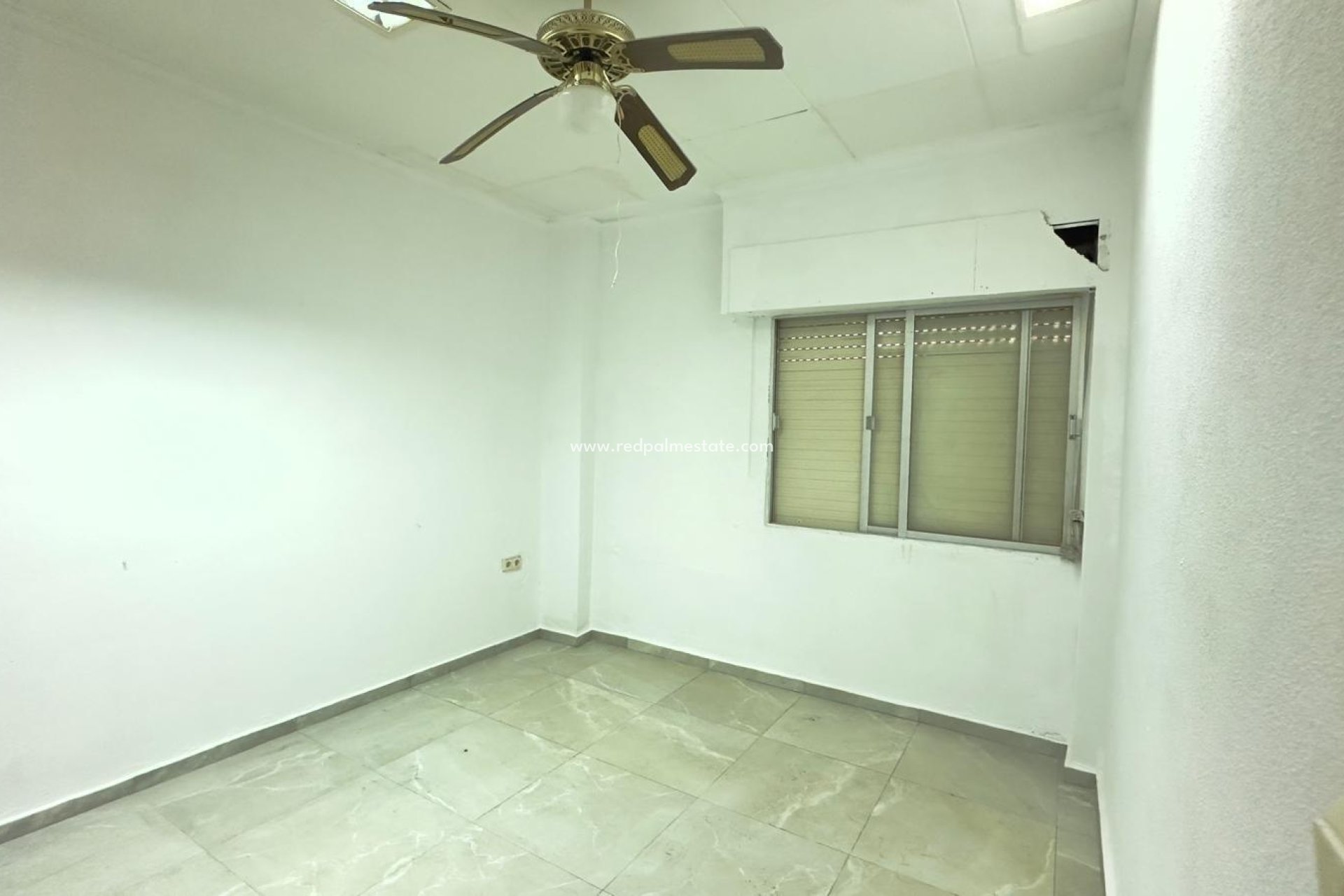 Resale - Apartments -
Torrevieja - Centro