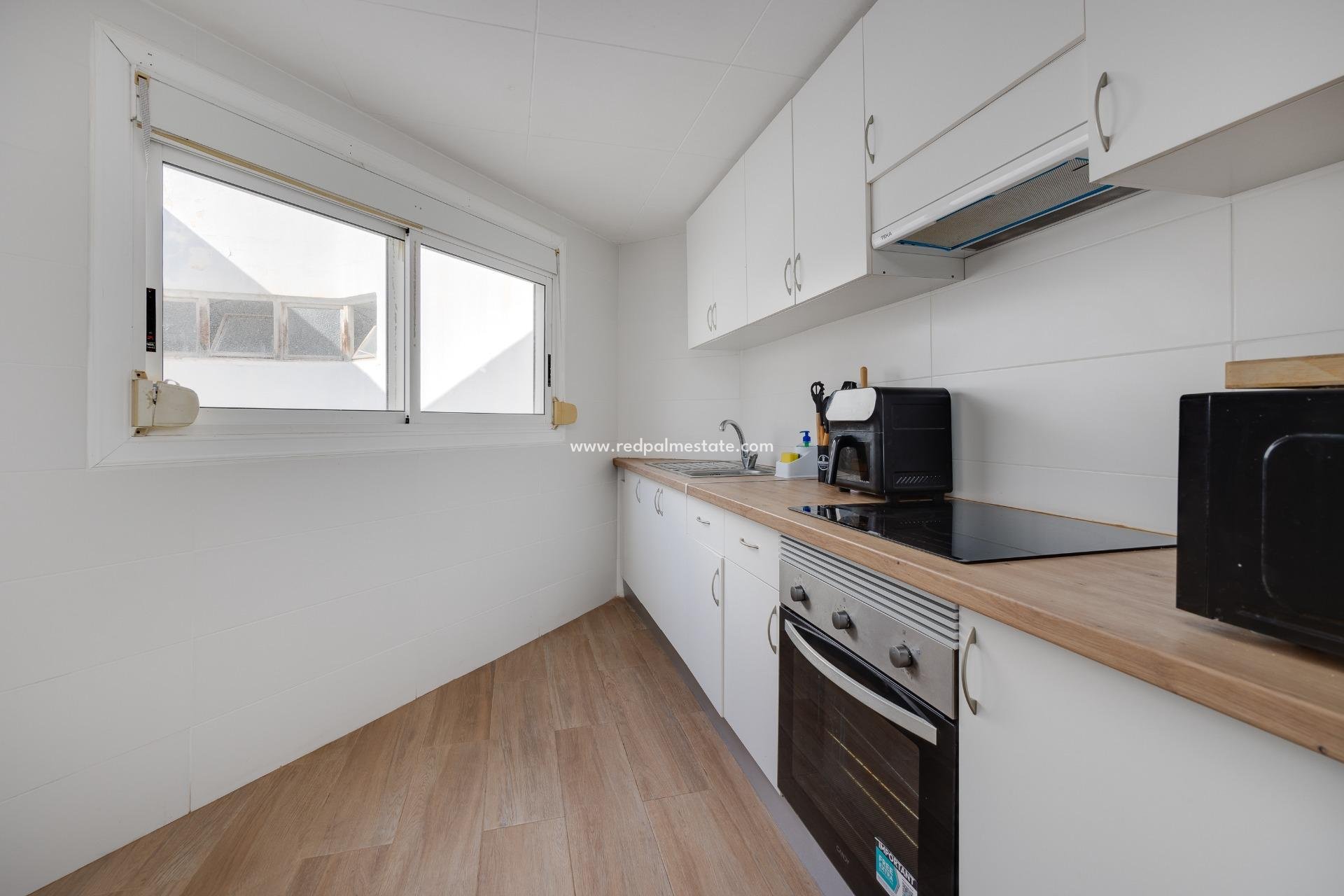 Resale - Apartments -
Torrevieja - Centro