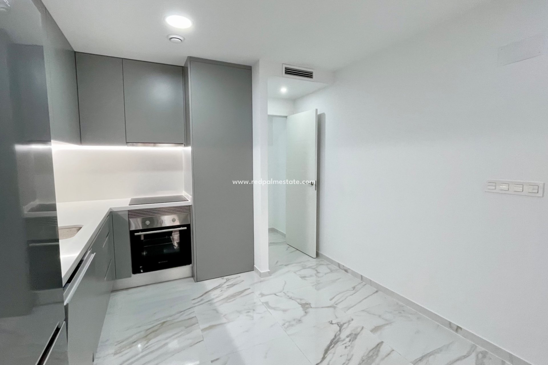 Resale - Apartments -
Torrevieja - Centro