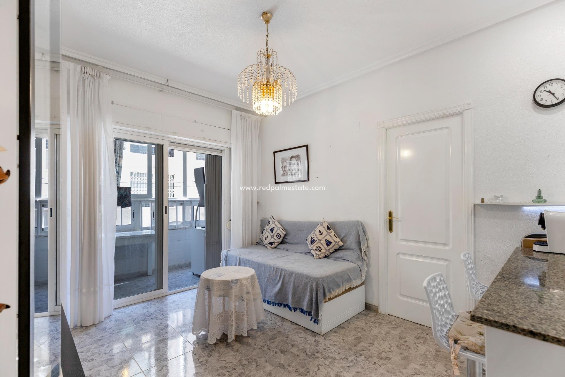 Resale - Apartments -
Torrevieja - Centro