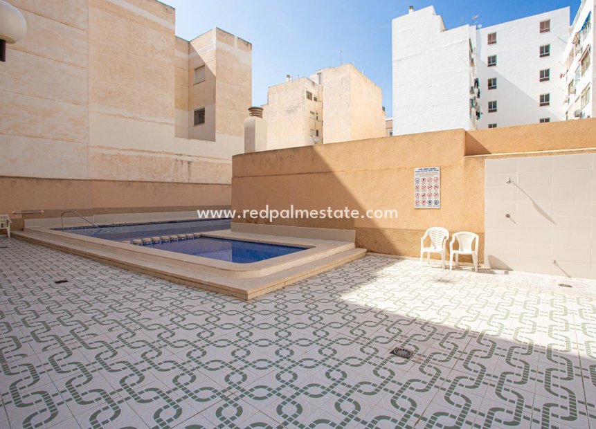 Resale - Apartments -
Torrevieja - Centro