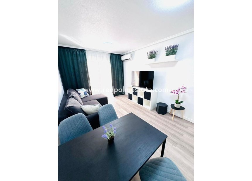 Resale - Apartments -
Torrevieja - Centro