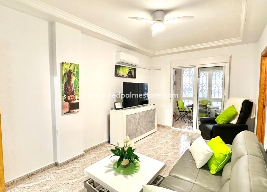 Resale - Apartments -
Torrevieja - Centro