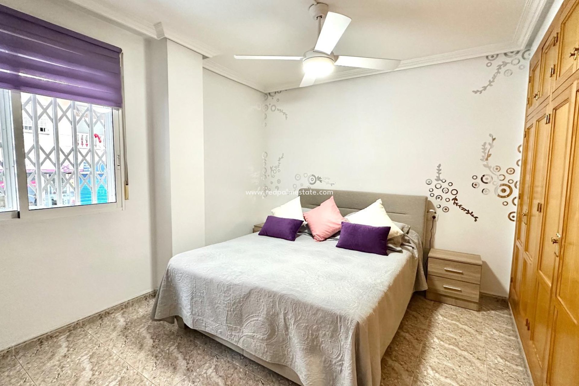 Resale - Apartments -
Torrevieja - Centro