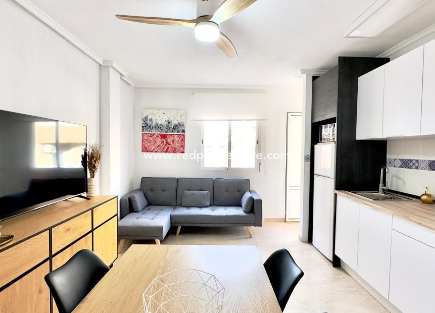 Resale - Apartments -
Torrevieja - Centro