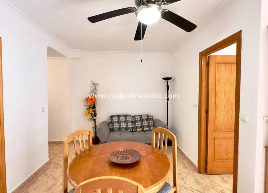 Resale - Apartments -
Torrevieja - Centro