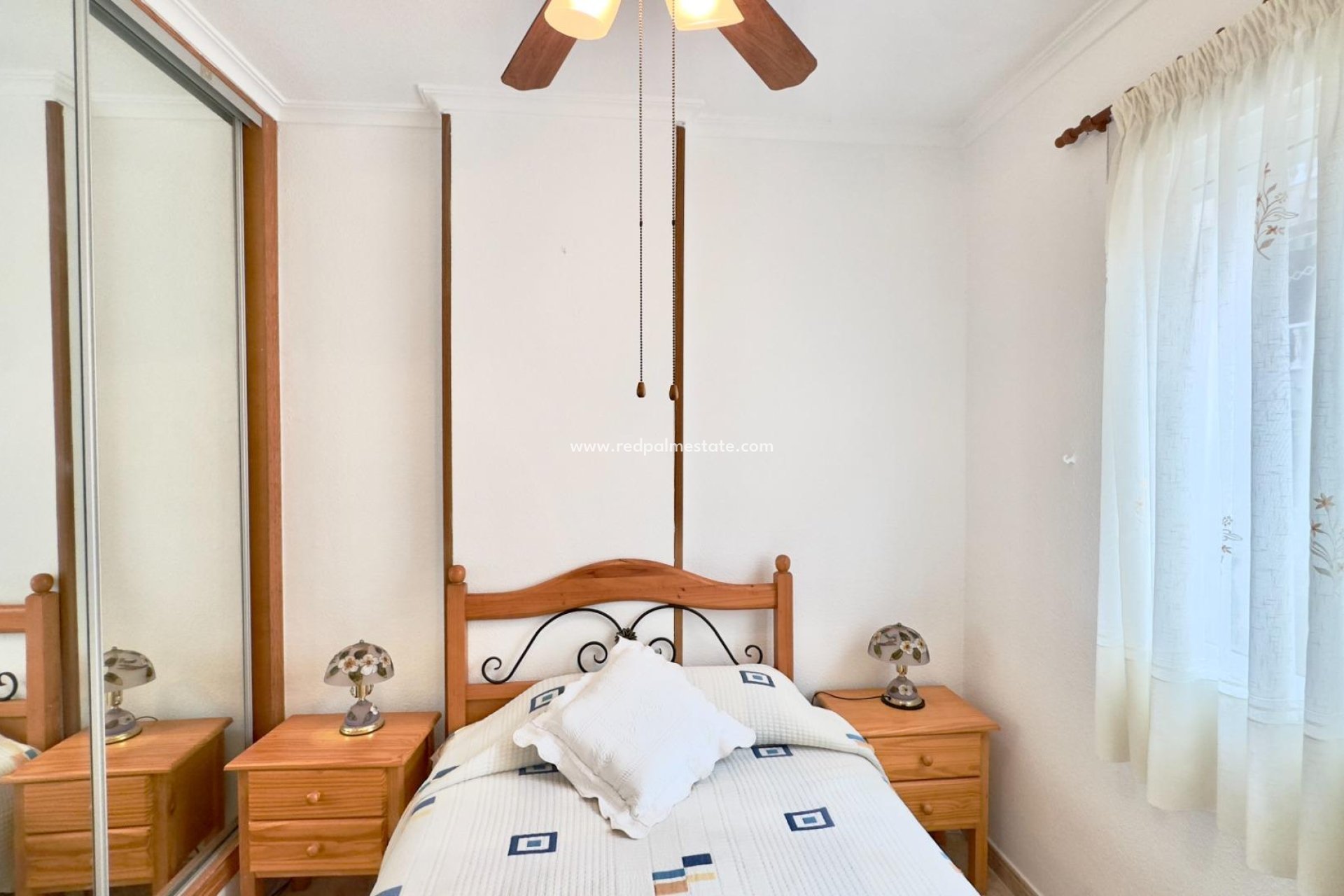 Resale - Apartments -
Torrevieja - Centro