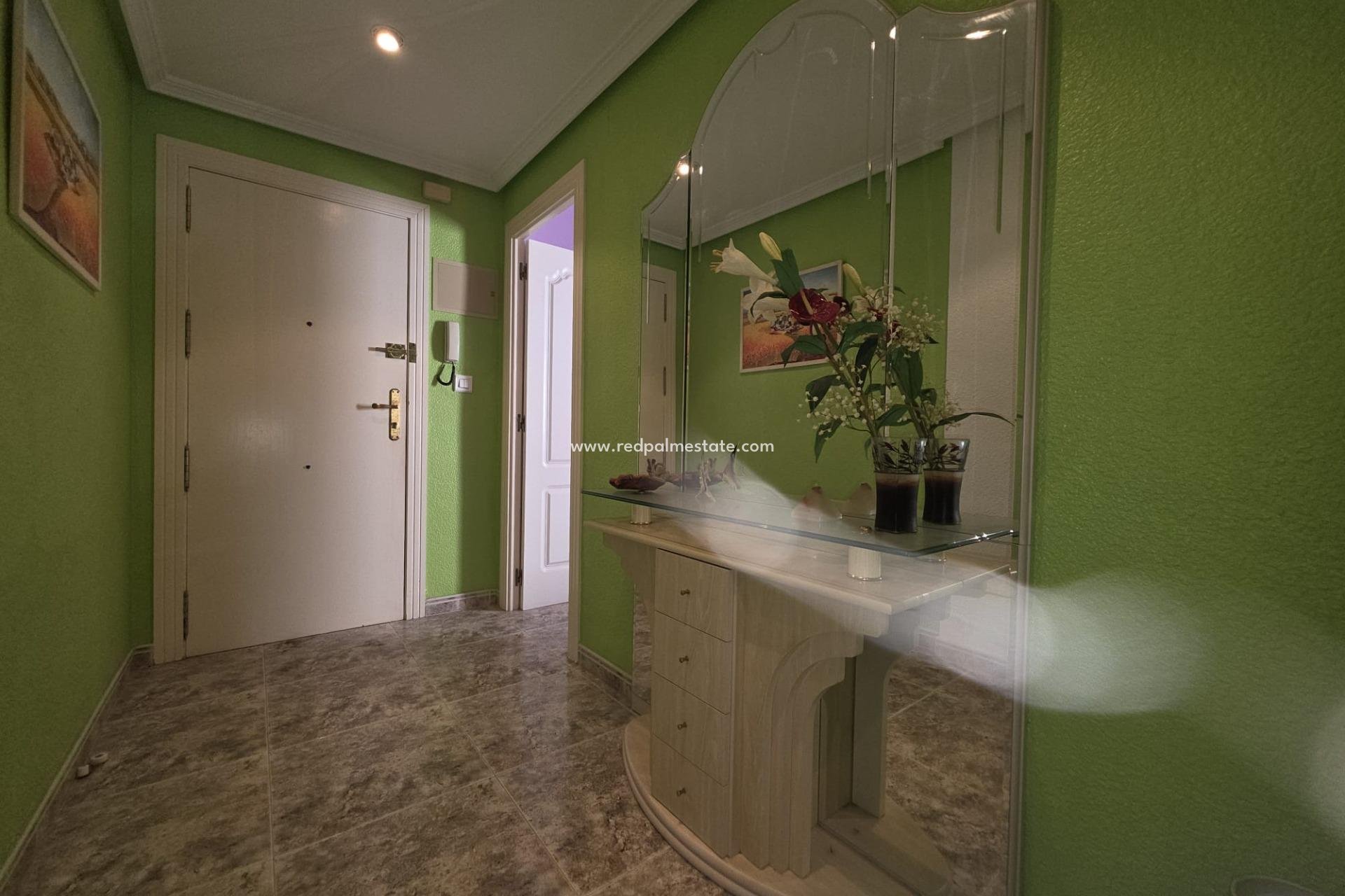 Resale - Apartments -
Torrevieja - El Acequión - Los Náufragos