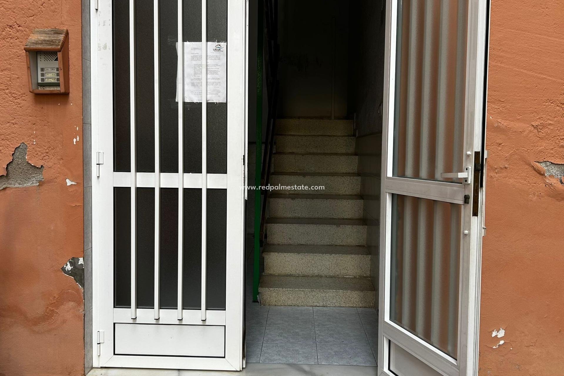 Resale - Apartments -
Torrevieja - El Acequión - Los Náufragos