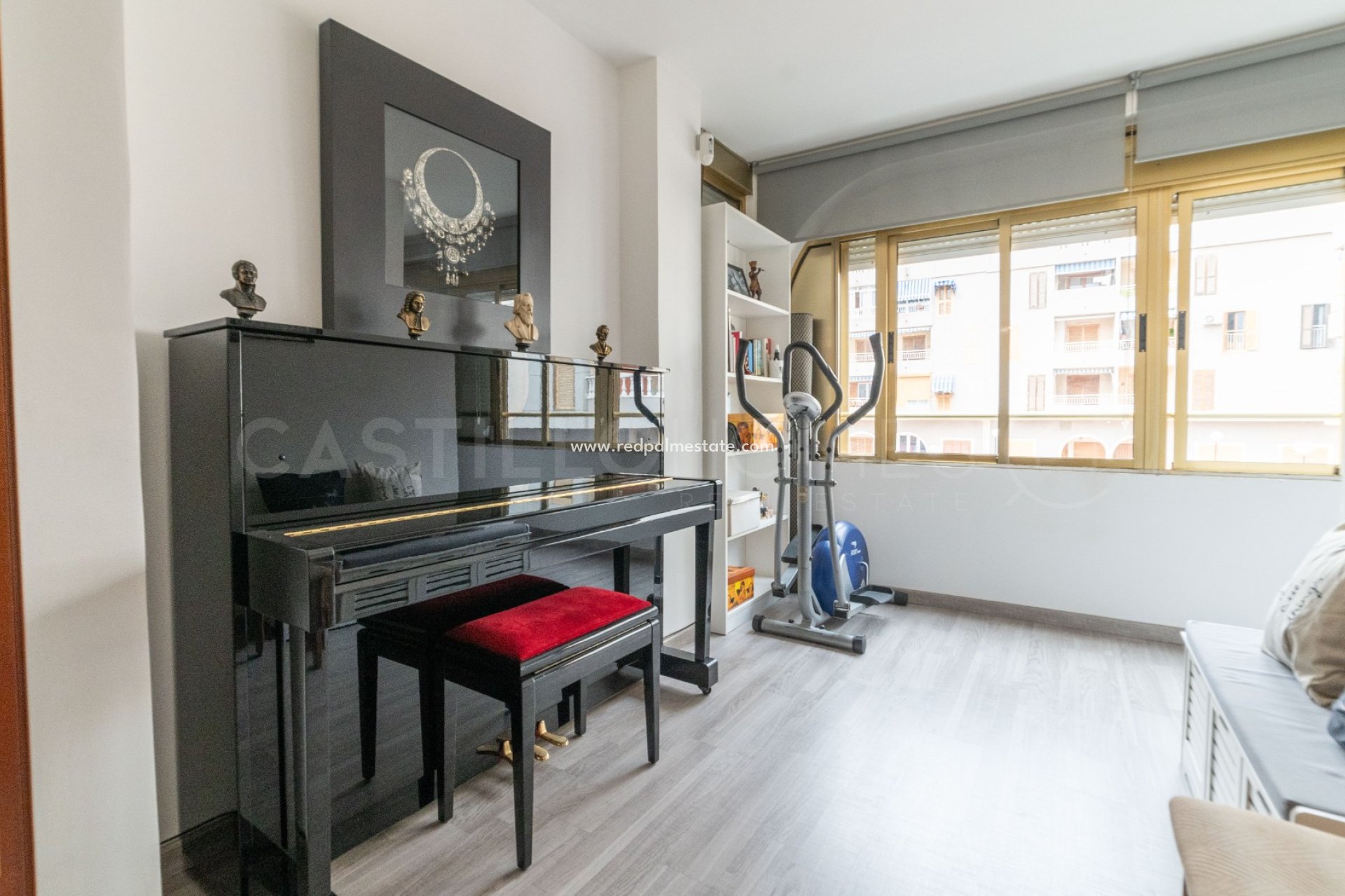 Resale - Apartments -
Torrevieja - El Acequión - Los Náufragos