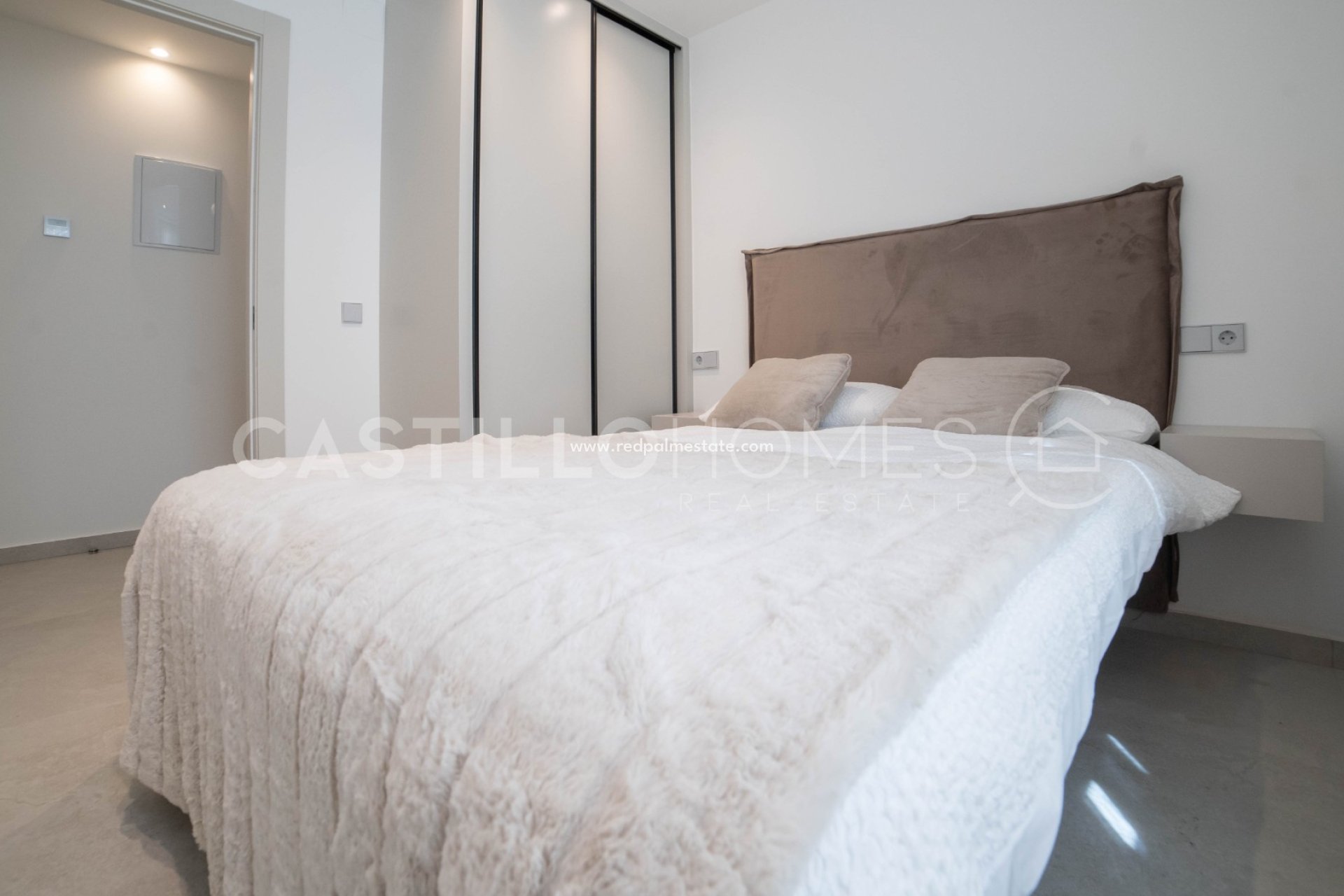 Resale - Apartments -
Torrevieja - El Acequión - Los Náufragos