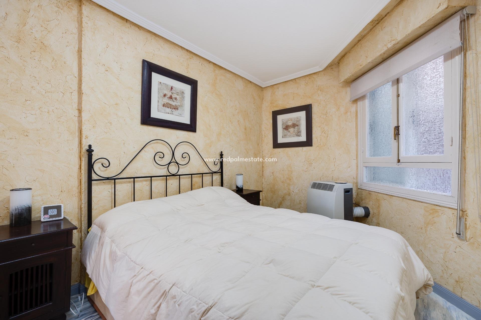 Resale - Apartments -
Torrevieja - El Acequión - Los Náufragos