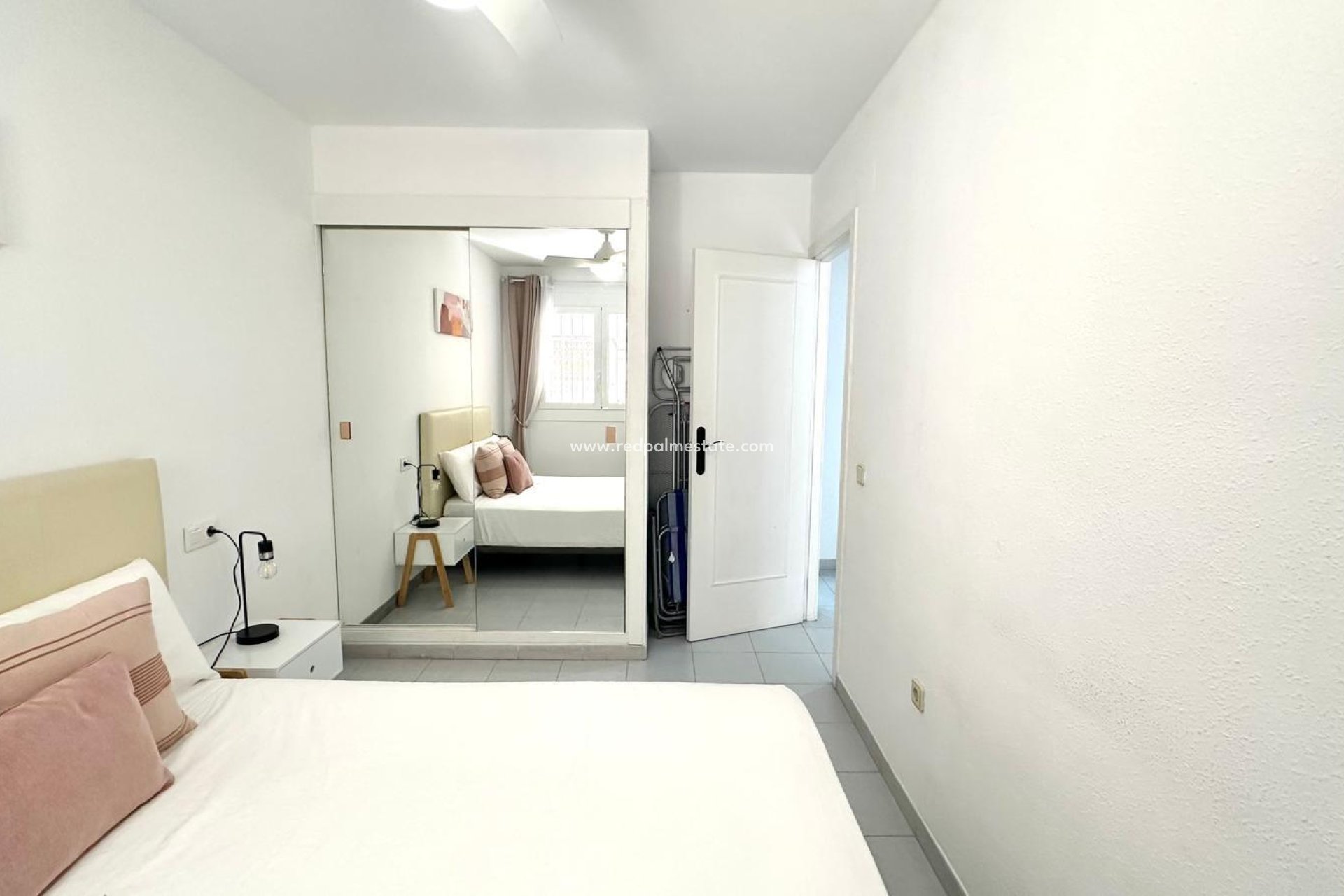 Resale - Apartments -
Torrevieja - El Acequión - Los Náufragos