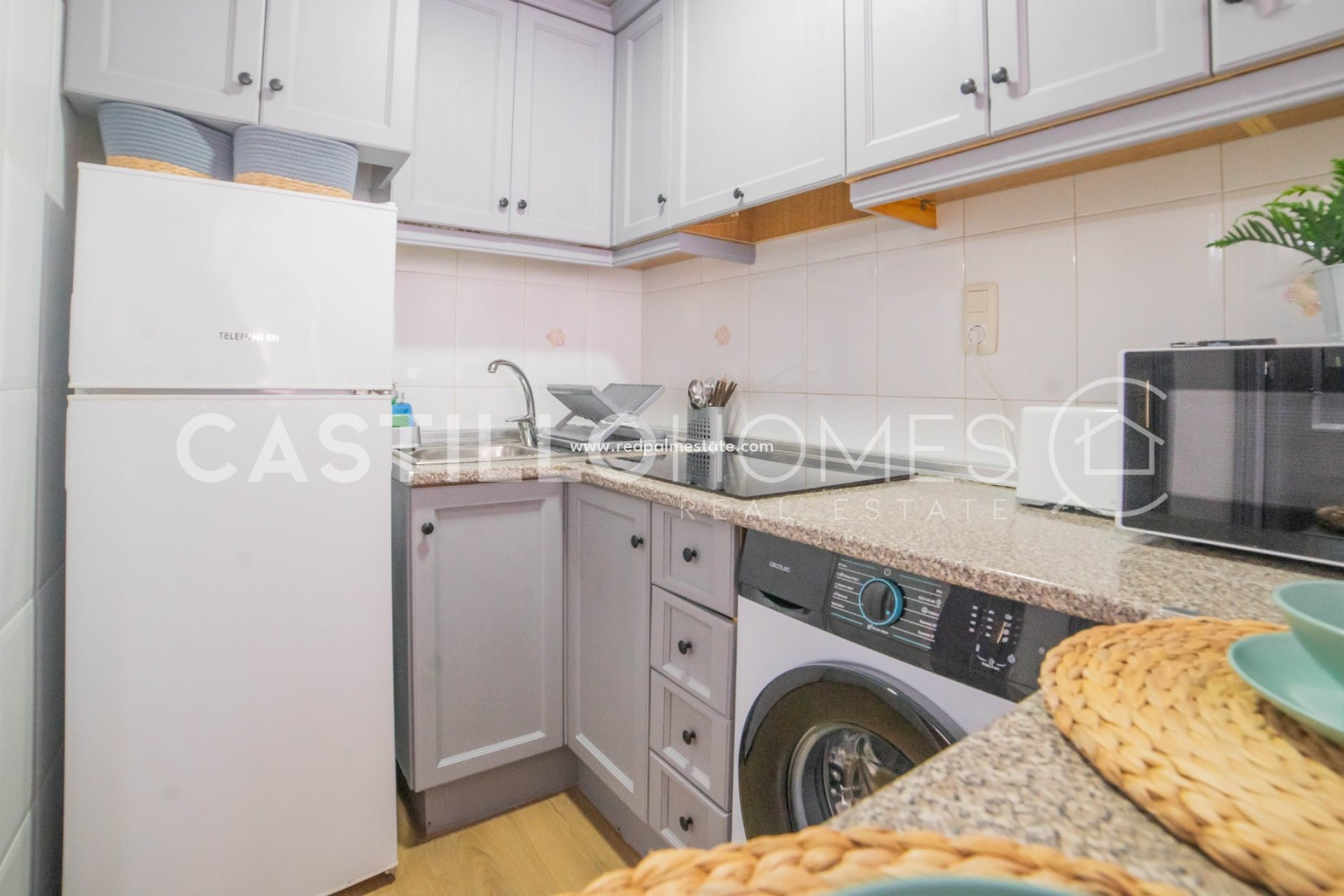 Resale - Apartments -
Torrevieja - El Acequión - Los Náufragos