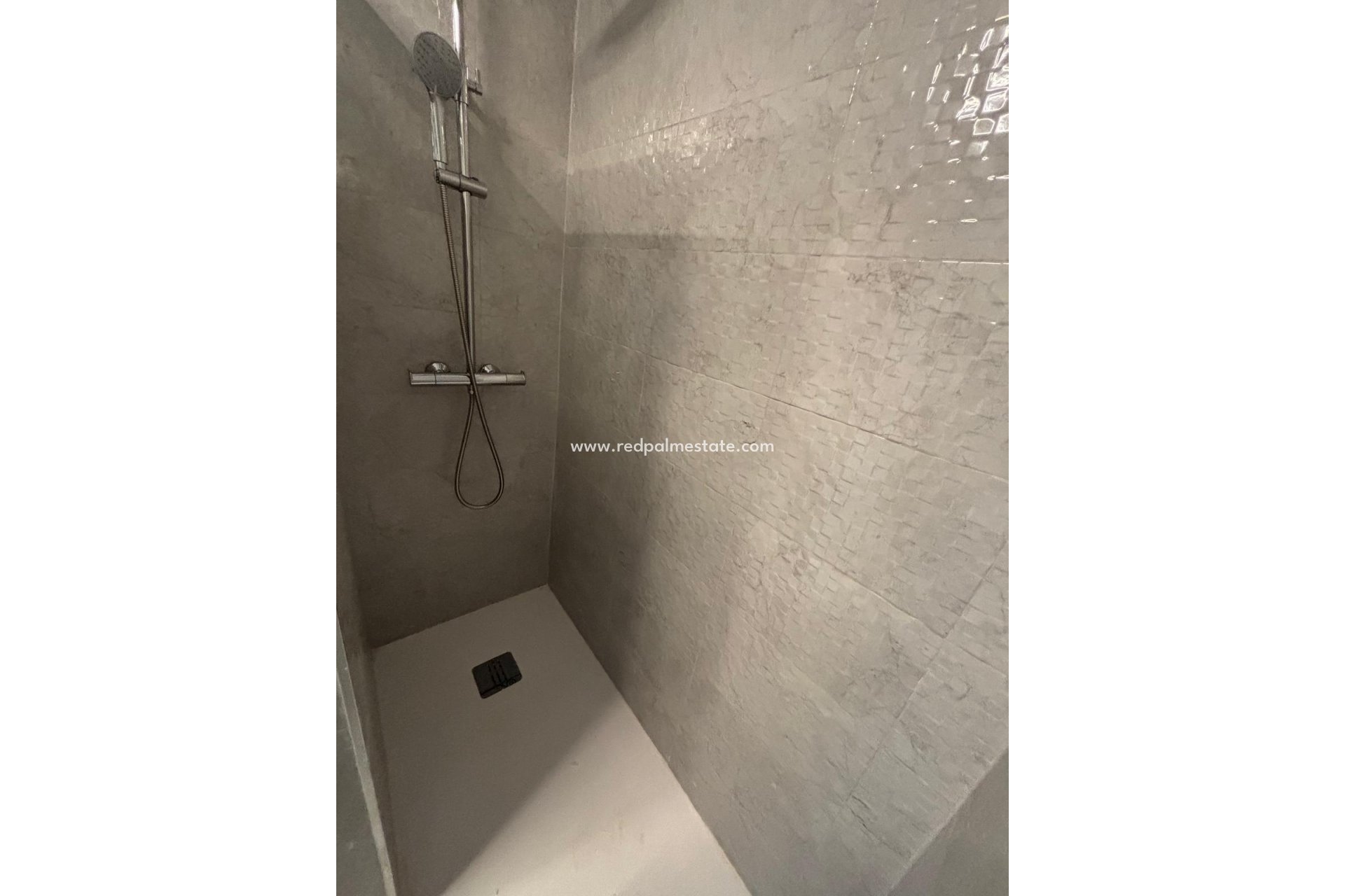 Resale - Apartments -
Torrevieja - El Acequión - Los Náufragos