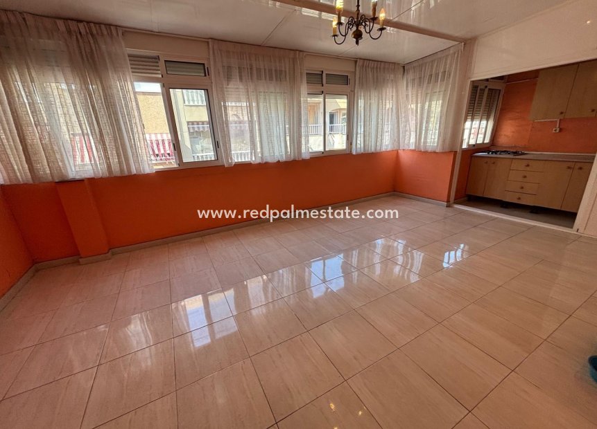 Resale - Apartments -
Torrevieja - El Acequión - Los Náufragos