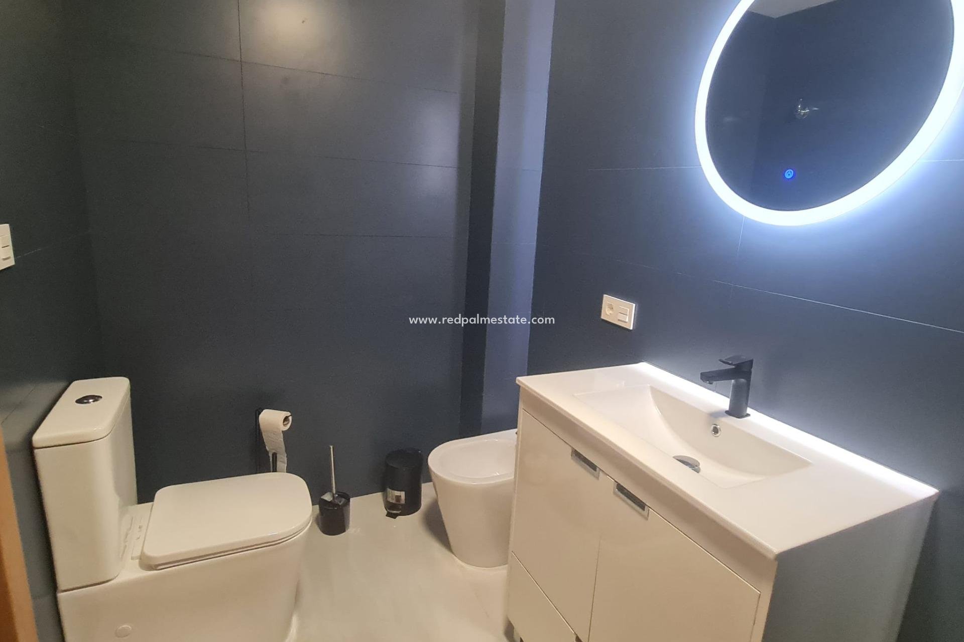 Resale - Apartments -
Torrevieja - El Acequión - Los Náufragos