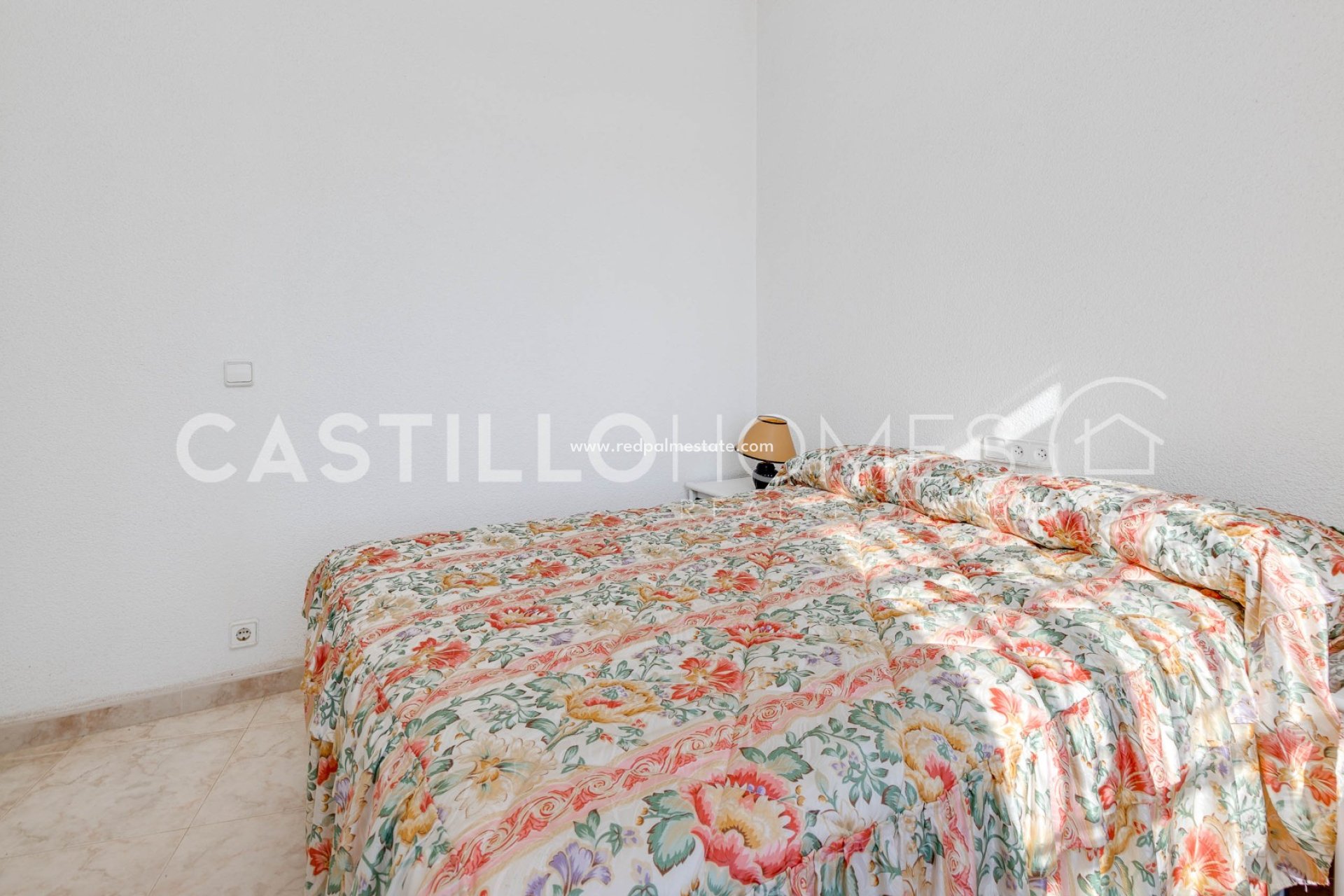 Resale - Apartments -
Torrevieja - El Acequión - Los Náufragos