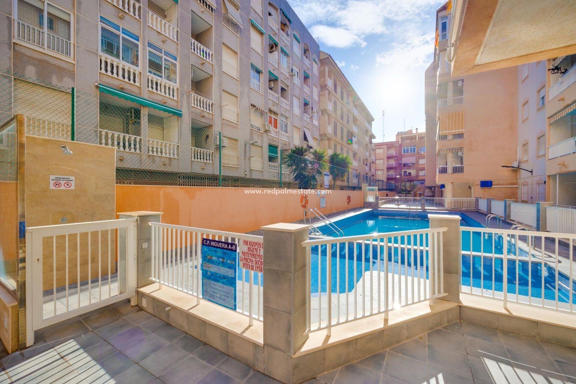 Resale - Apartments -
Torrevieja - El Acequión - Los Náufragos