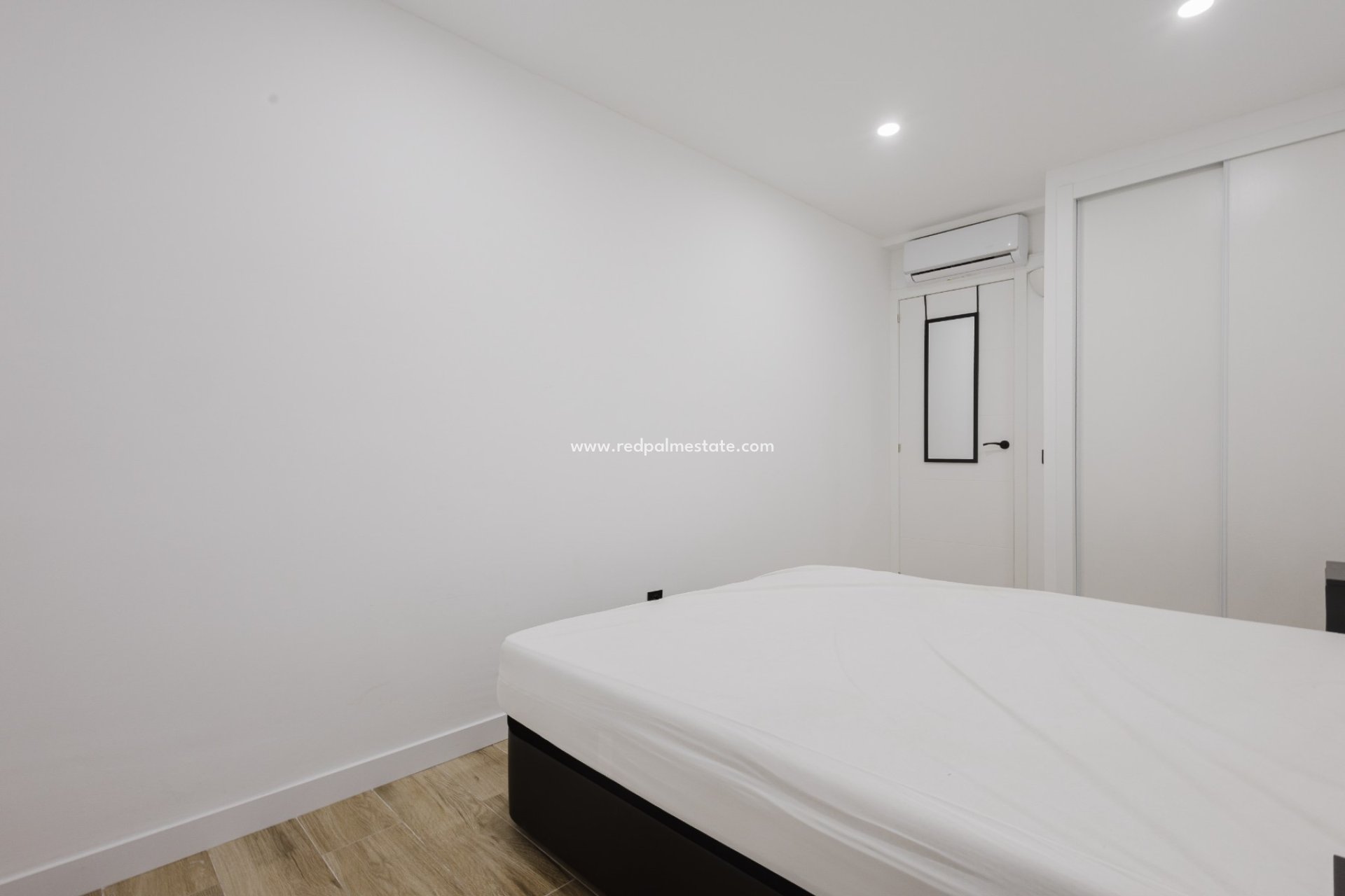 Resale - Apartments -
Torrevieja - El Acequión - Los Náufragos