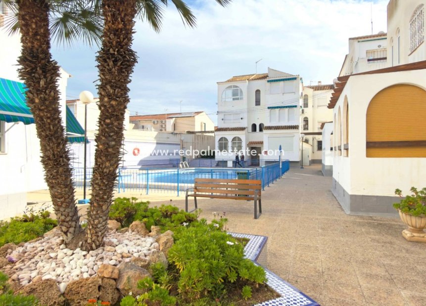 Resale - Apartments -
Torrevieja - El Acequión - Los Náufragos