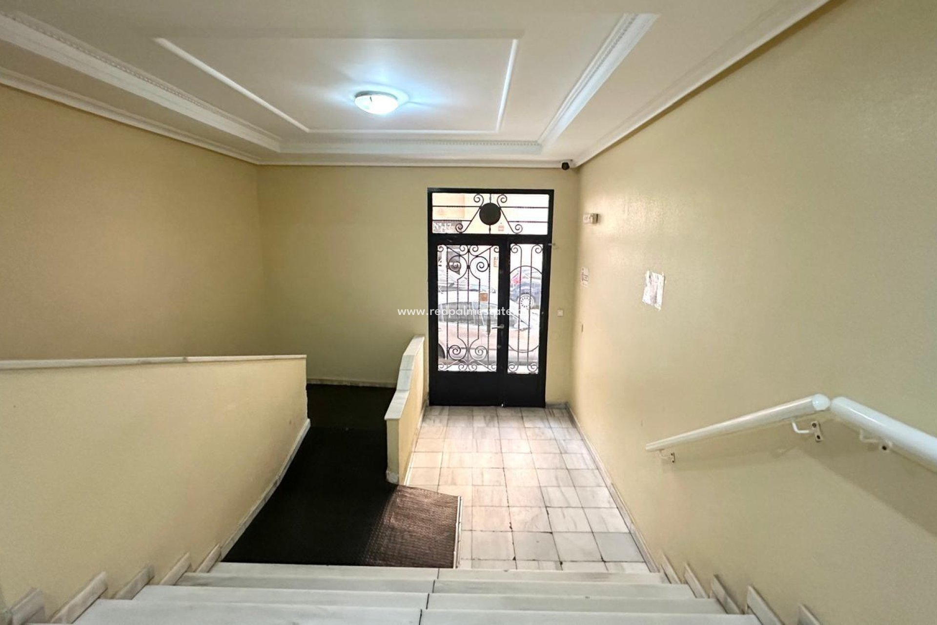 Resale - Apartments -
Torrevieja - El Acequión - Los Náufragos