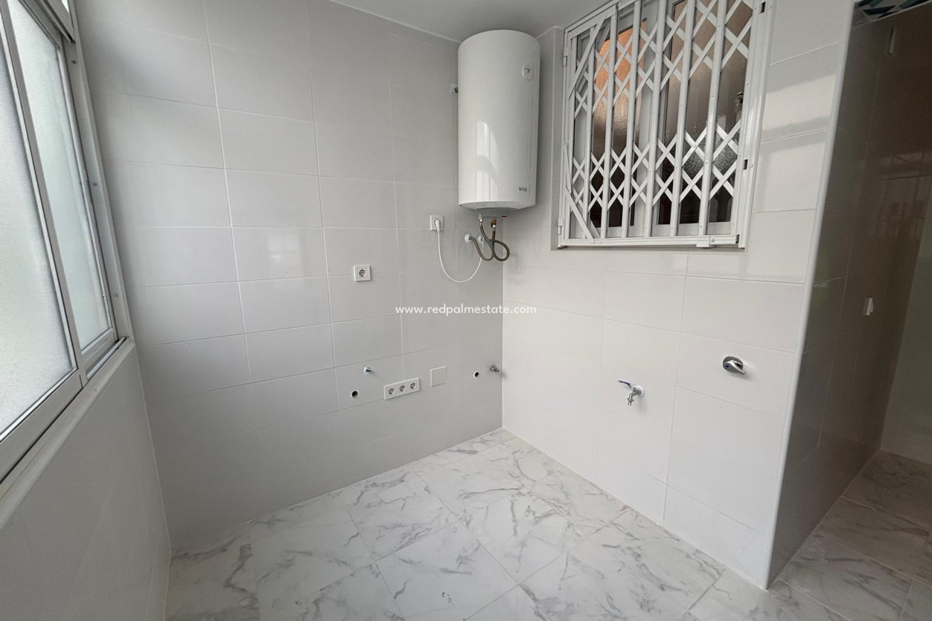 Resale - Apartments -
Torrevieja - El Acequión - Los Náufragos